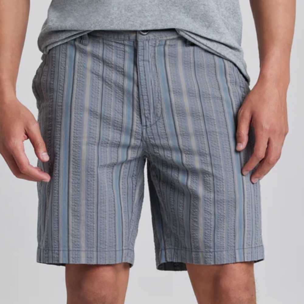 Union men’s 8” chino shorts gray striped seersucker Bermuda $60 new